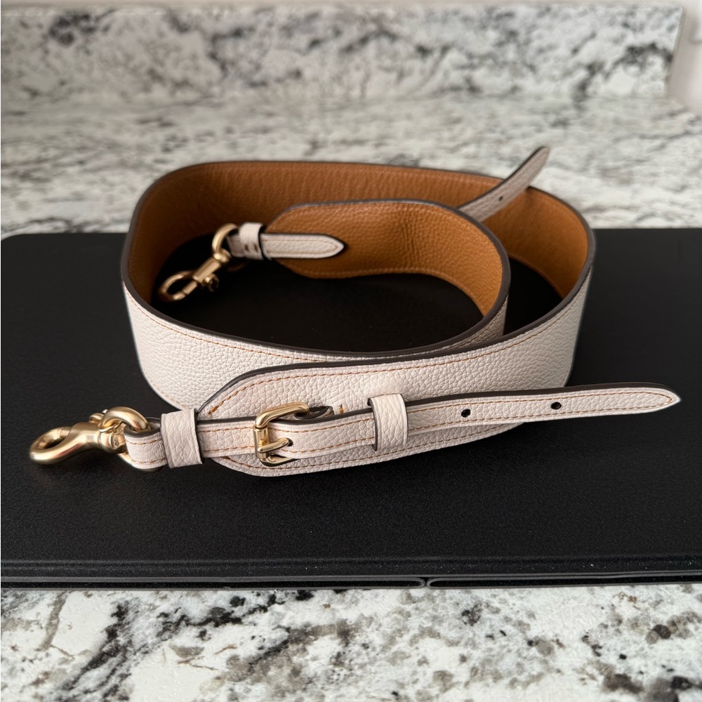 Coach strap
